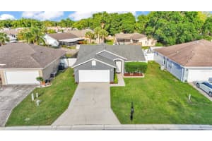 242 KINGS POND AVENUE, WINTER HAVEN, FL 33880 - MLS#MFRL4952729