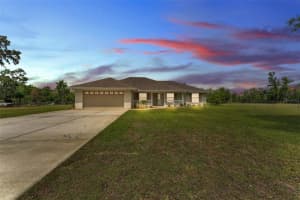 8904 Carrolwood Dr, LAKELAND