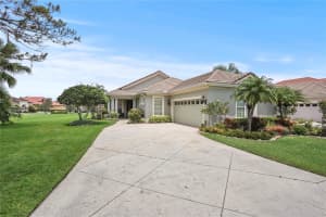 2569 LAUREL GLEN DRIVE, LAKELAND, FL 33803 - MLS#MFRL4952832