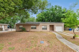 236 HILLSIDE DRIVE, LAKELAND, FL 33803 - MLS#MFRL4952839