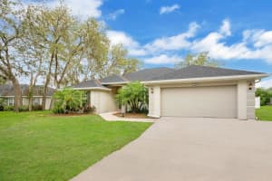 1837 FARRINGTON DRIVE, LAKELAND, FL 33809 - MLS#MFRL4952849