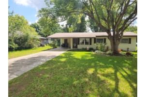 220 Pinehurst Dr, AUBURNDALE