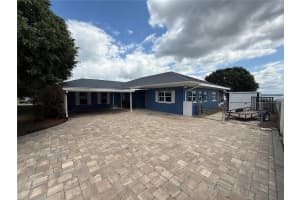 1328 Edgewater Beach Dr, LAKELAND