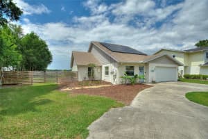 440 LAKE DAISY, WINTER HAVEN, FL 33884 Sold 07/11/25