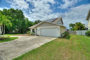 440 LAKE DAISY, WINTER HAVEN, FL 33884 Sold 07/11/25