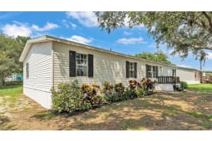 5751 CHERRY TREE DRIVE, LAKELAND, FL 33811 Sold 08/22/25