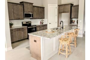 7919 LAKE JAMES BOULEVARD, LAKELAND, FL 33810 Sold 08/28/25