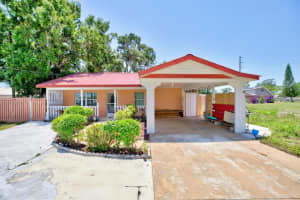 210 JOE HILTON STREET, AVON PARK, FL 33825 Sold 07/04/25