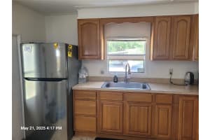 2005 BLUE LAKE DRIVE, LAKELAND, FL 33801 - MLS#MFRL4953134