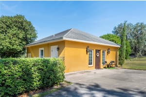 3020 CREWS LAKE DRIVE, LAKELAND, FL 33813 Sold 11/07/25
