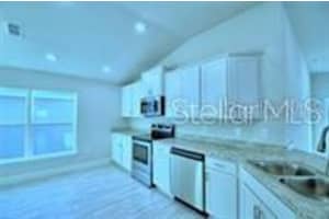 1529 LEAMINGTON LN, WINTER HAVEN, FL 33884 - MLS#MFRL4953189