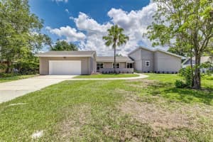 6338 Oak Sq E, LAKELAND
