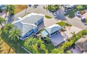 3283 RED TAIL HAWK DRIVE, POLK CITY, FL 33868 - MLS#MFRL4953347