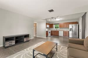 1018 BRIARWOOD AVENUE, TAMPA, FL 33613 Sold 07/07/25