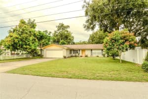 111 Beverly Dr, WINTER HAVEN