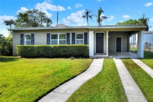 124 CAROLYN DR, LAKELAND, FL 33803 Sold 06/27/25