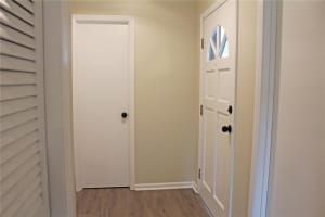 608 LARK DRIVE, LAKELAND, FL 33813 - MLS#MFRL4953510