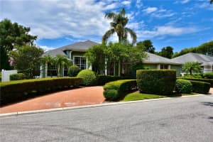 943 Hamilton Place Ln, LAKELAND