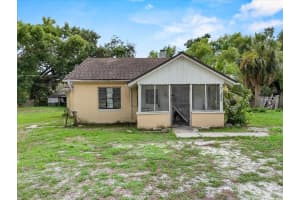320 CARVER STREET, LAKELAND, FL 33805 Sold 07/08/25