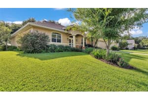 633 HART LAKE DRIVE, WINTER HAVEN, FL 33884 Sold 07/30/25