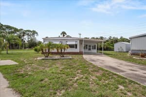 752 Knotty Pine Cir, NORTH FORT MYERS