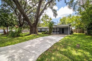 1604 Park Dr, LAKELAND