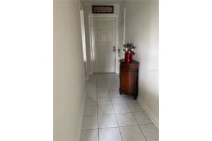704 QUEENS COURT, SEFFNER, FL 33584 - MLS#MFRL4953863