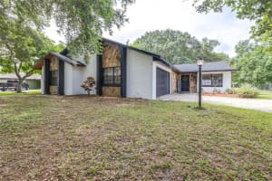910 VAN DRIVE, AUBURNDALE, FL 33823 - MLS#MFRL4953885