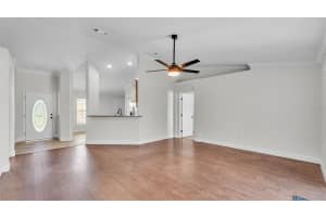 577 MAJESTIC GARDENS BOULEVARD, WINTER HAVEN, FL 33880 Sold 08/29/25