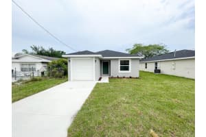 2517 SUNSET DRIVE, WINTER HAVEN, FL 33881 Sold 07/31/25
