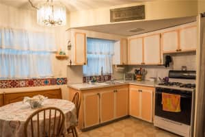7713 39TH AVENUE, ST PETERSBURG, FL 33709 - MLS#MFRL4953952