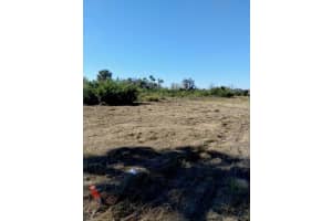 2820 CAMERON AVENUE, SANFORD, FL 32773 - MLS#MFRL4954010