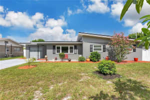 686 22nd St Nw, WINTER HAVEN