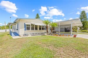 1502 Blue Lake Dr, LAKELAND