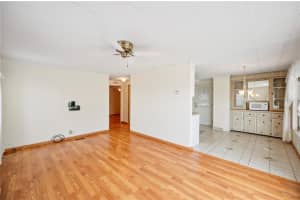 1610 REYNOLDS ROAD, LAKELAND, FL 33801 - MLS#MFRL4954072
