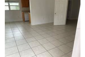 2121 LAKEVIEW DRIVE, SEBRING, FL 33870 - MLS#MFRL4954109