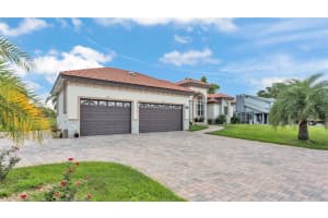 803 LAKE JESSIE DRIVE, WINTER HAVEN, FL 33881 - MLS#MFRL4954114