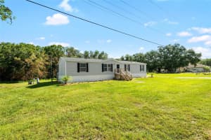 1135 DEAN STREET, MULBERRY, FL 33860 Sold 11/24/25