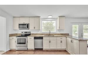 2906 LAMPP ROAD, PLANT CITY, FL 33565 Sold 08/04/25