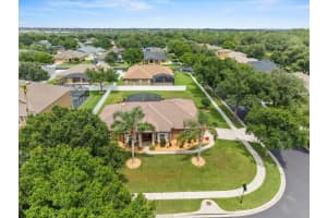 325 MAGNETA LOOP, AUBURNDALE, FL 33823 Sold 09/11/25