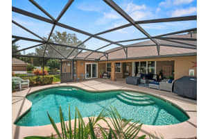 325 MAGNETA LOOP, AUBURNDALE, FL 33823 Sold 09/11/25