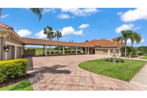 745 WHISPER WOODS DRIVE, LAKELAND, FL 33813 - MLS#MFRL4954262