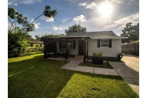 121 CLAYTON ROAD, AUBURNDALE, FL 33823 Sold 08/19/25