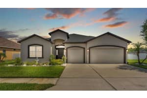 2932 Blackwater Creek Dr, LAKELAND