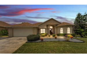 5564 Pebble Beach Dr, LAKELAND