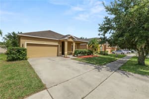 613 STONEHAVEN DRIVE, HAINES CITY, FL 33844 - MLS#MFRL4954390