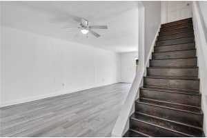 1836 CRYSTAL LAKE DRIVE, LAKELAND, FL 33801 - MLS#MFRL4954435