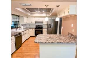 553 SAINT ANDREWS ROAD, WINTER HAVEN, FL 33884 - MLS#MFRL4954485