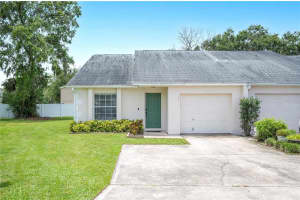 1009 Meadowood Pointe Rd, LAKELAND