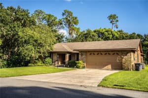 2210 SUGAR CREEK DRIVE, LAKELAND, FL 33811 - MLS#MFRL4954552